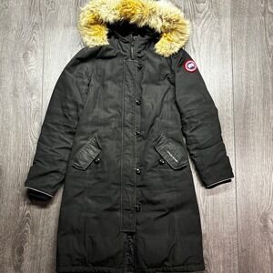 Canada Goose Brittania Parka Black Down Coat Fur Hood Kids Large 14-16 4593Y